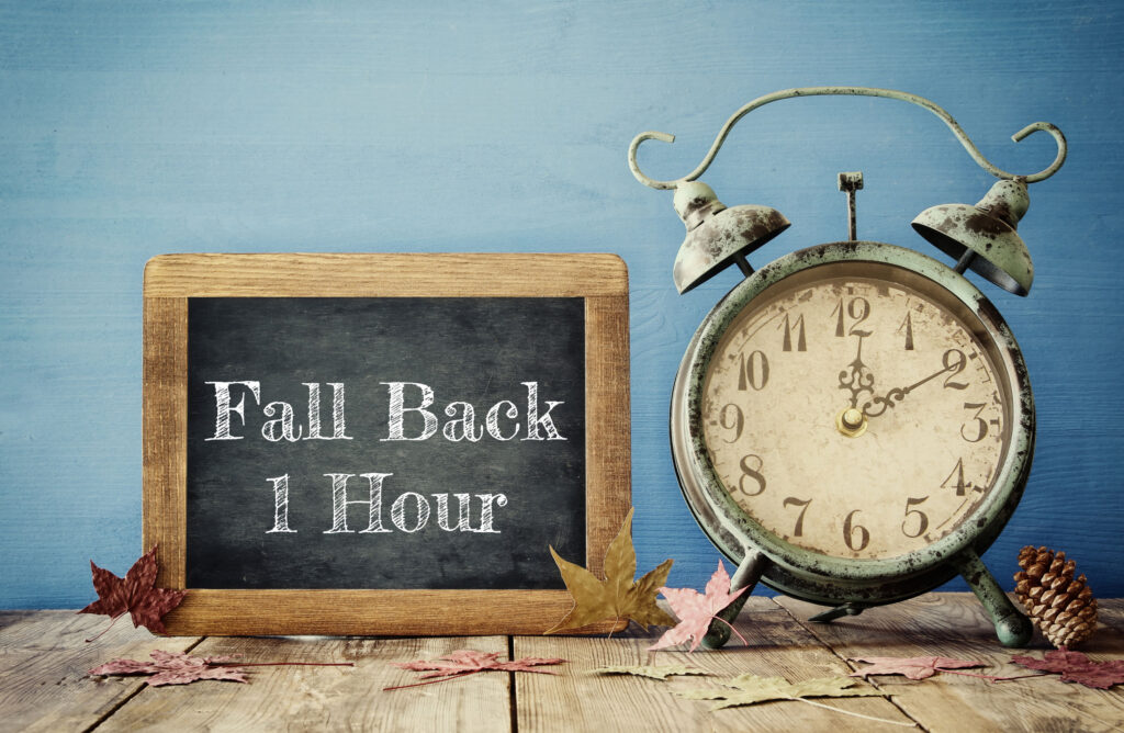 4 Safety Tips for the End of Daylight Saving Time Fall Back 2022