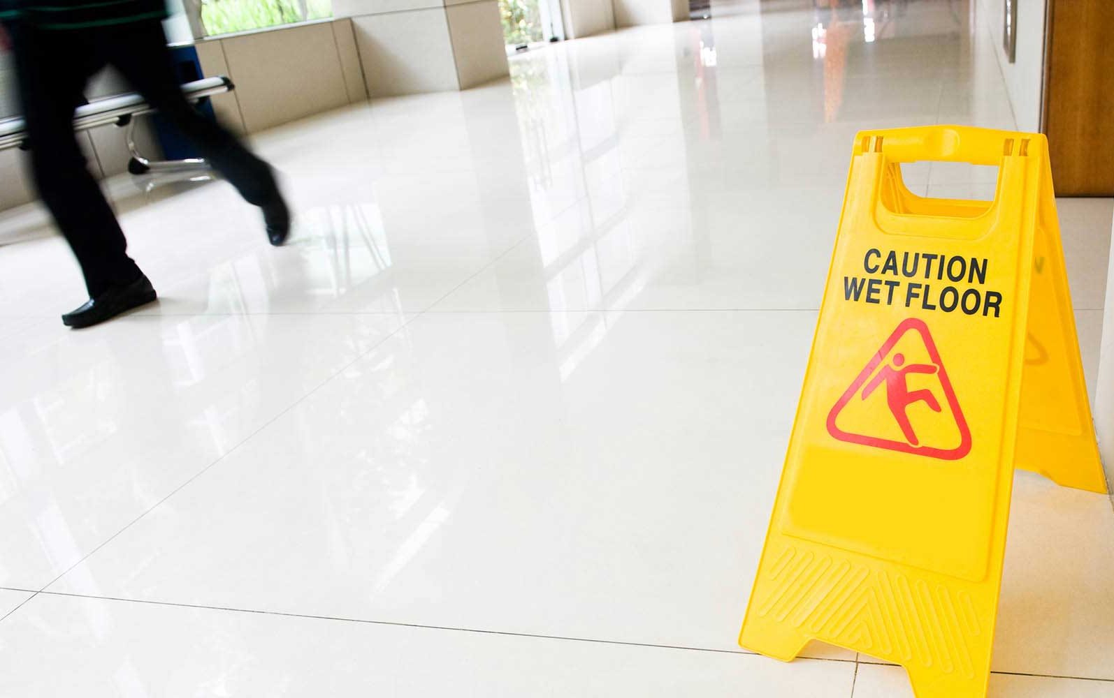 Abogados de resbalones y caídas en Elgin