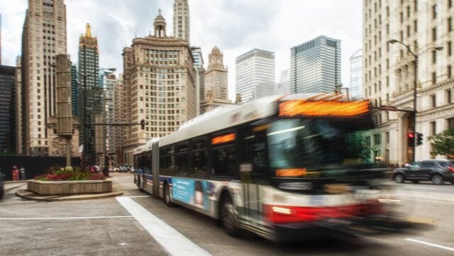 Accidente en el transporte público en Chicago