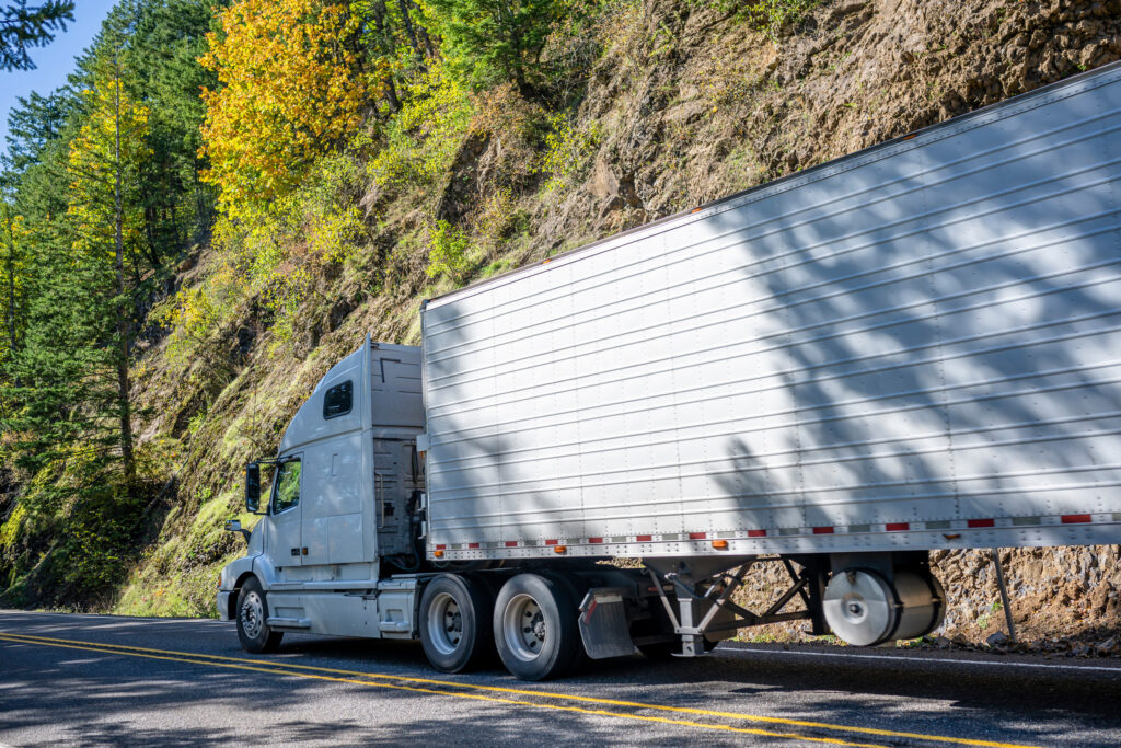 Abogados de accidentes de camiones en Farmington