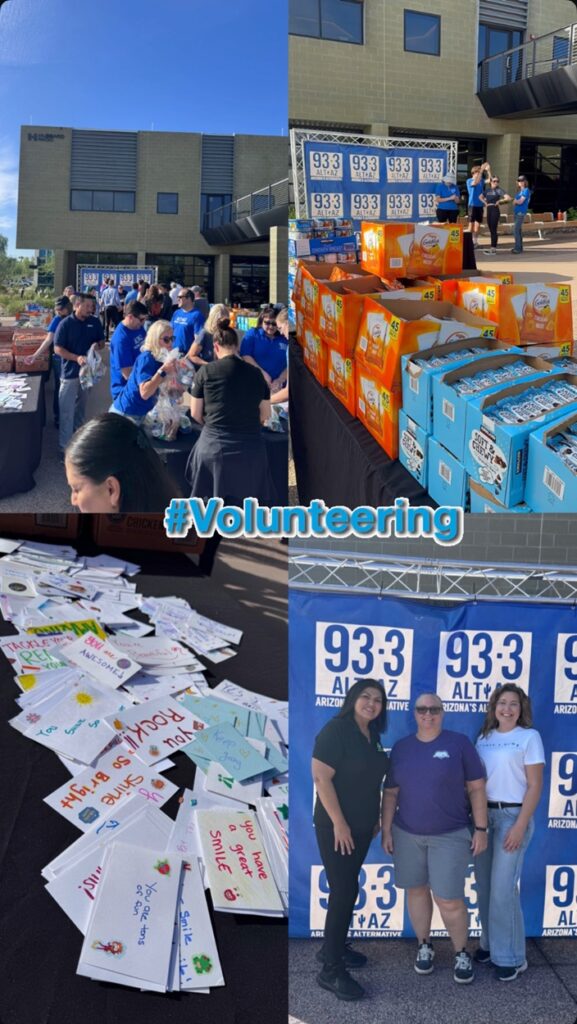 Valley of the Sun United Way Pantry Pack volunteers