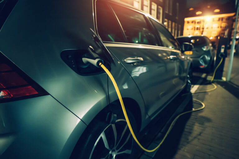 Abogados de accidentes de autos eléctricos en Gilbert AZ