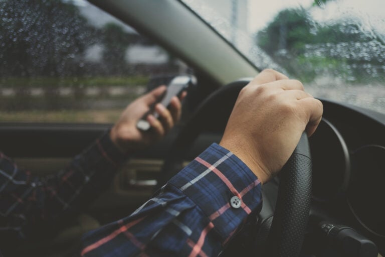 Distracted Driving Crash on Route 59 in Aurora, IL